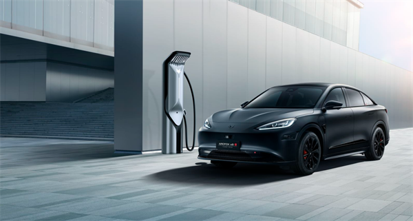 高阶智驾闭眼入！ 极狐阿尔法S先行版PRO 25.68万售价诚意拉满