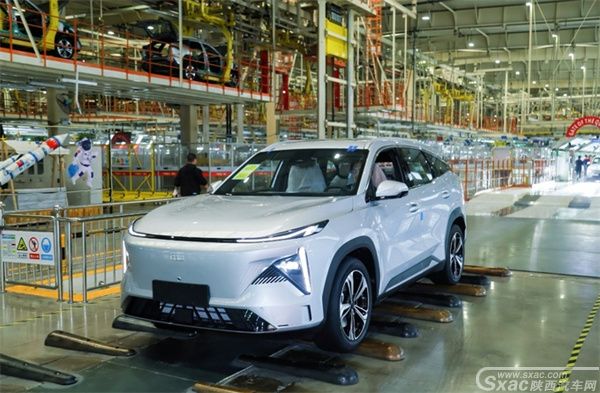 首届银河云车展银河L7带你探秘吉利超级工厂