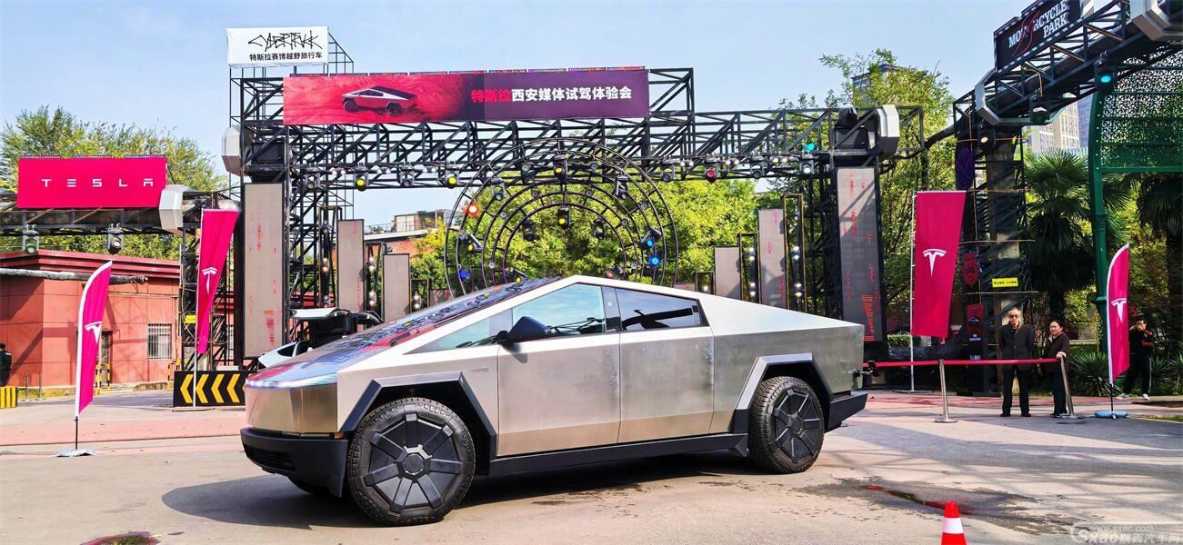 酷似“火星车”的特斯拉赛博越野旅行车亮相西安